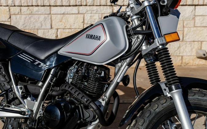 2027 YAMAHA TW200