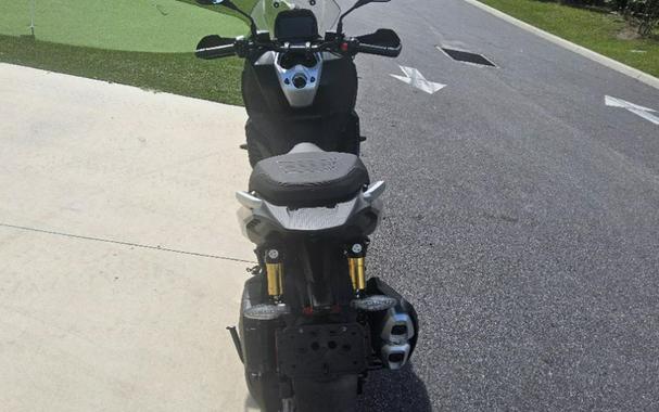 2027 Aprilia SR GT 400