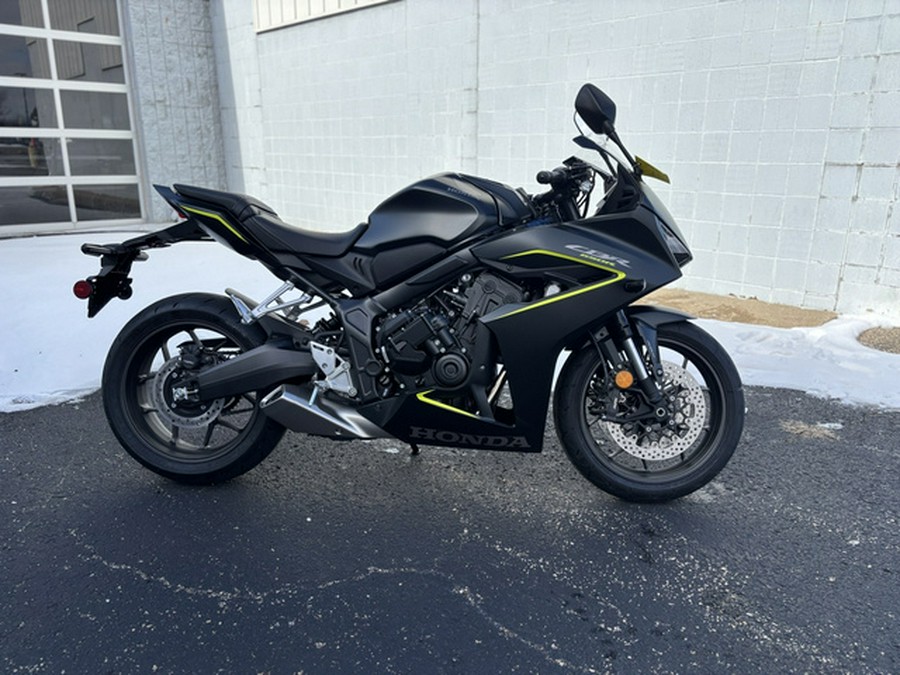 2026 Honda CBR650R E-Clutch