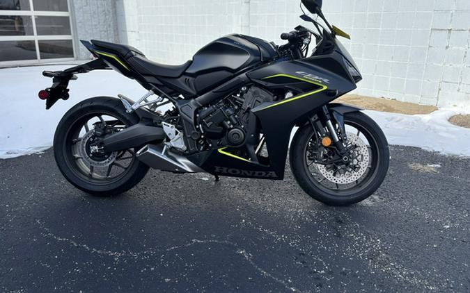 2026 Honda CBR650R E-Clutch