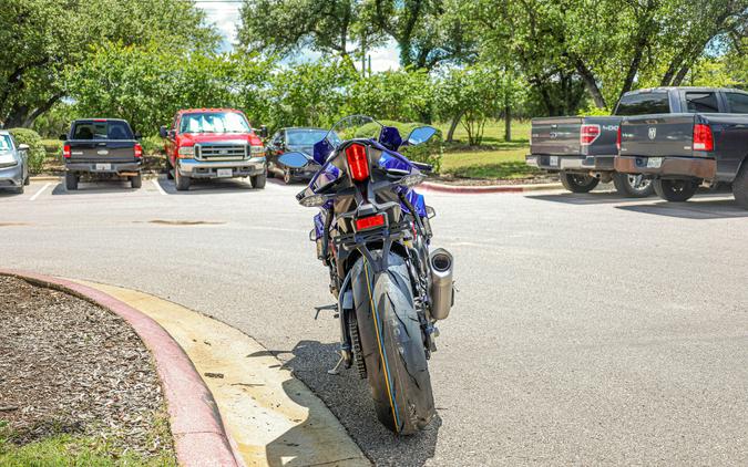 2026 YAMAHA YZF-R1
