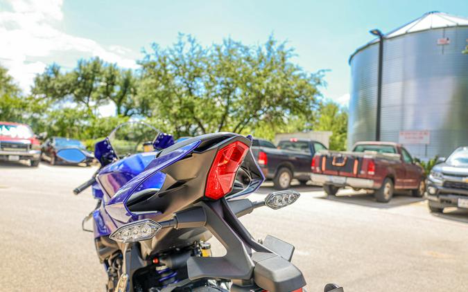 2026 YAMAHA YZF-R1