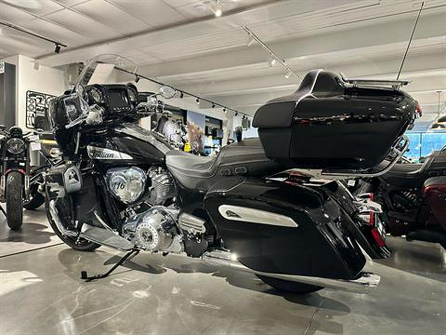 2025 Indian Motorcycle Roadmaster® Limited with PowerBand Audio Package