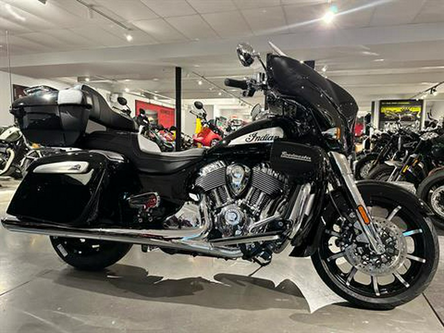 2025 Indian Motorcycle Roadmaster® Limited with PowerBand Audio Package