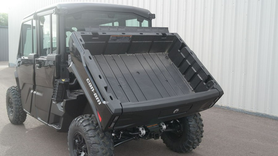 2026 Can-Am® Defender MAX XT CAB HD11 With 10.25 in.display