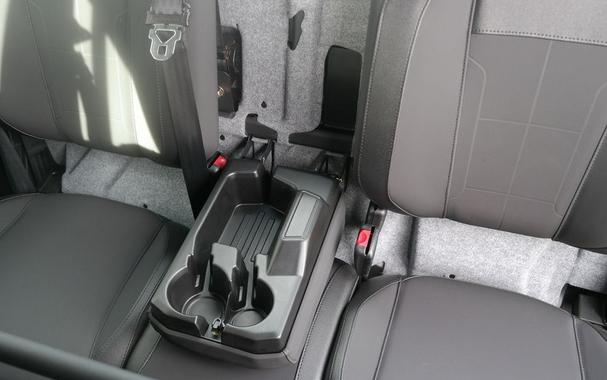 2026 Can-Am® Defender MAX XT CAB HD11 With 10.25 in.display