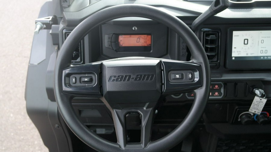 2026 Can-Am® Defender MAX XT CAB HD11 With 10.25 in.display