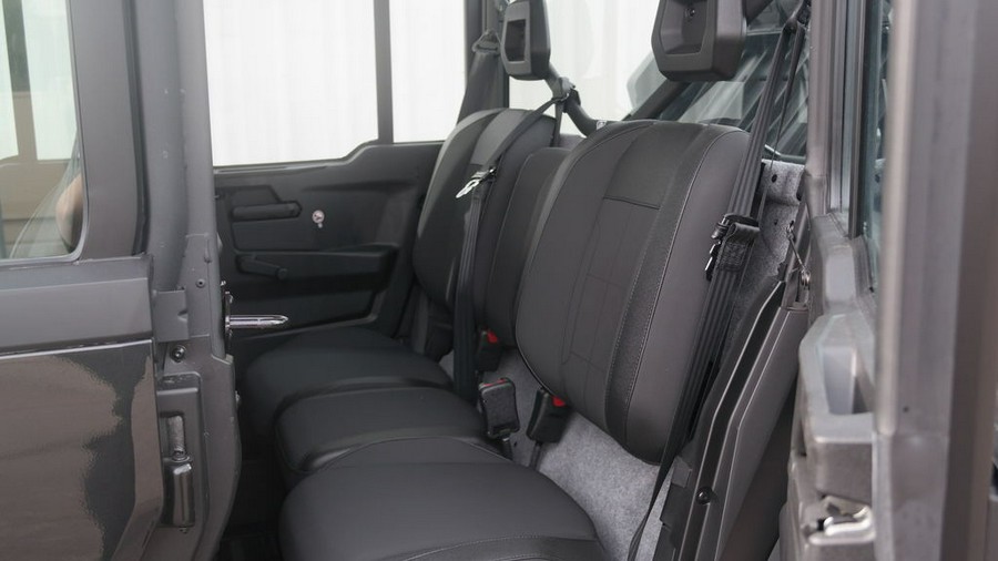 2026 Can-Am® Defender MAX XT CAB HD11 With 10.25 in.display