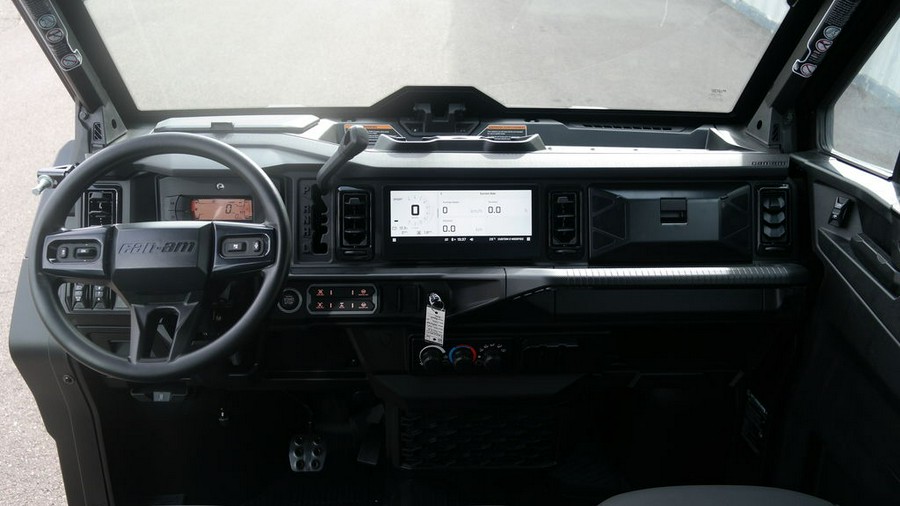 2026 Can-Am® Defender MAX XT CAB HD11 With 10.25 in.display