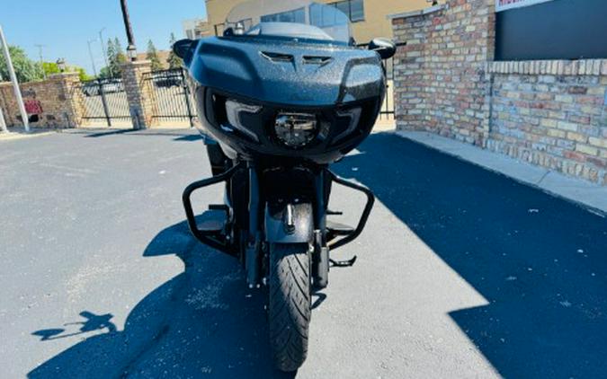 2026 Indian Motorcycle Challenger® Dark Horse® 112 with PowerBand Audio Package