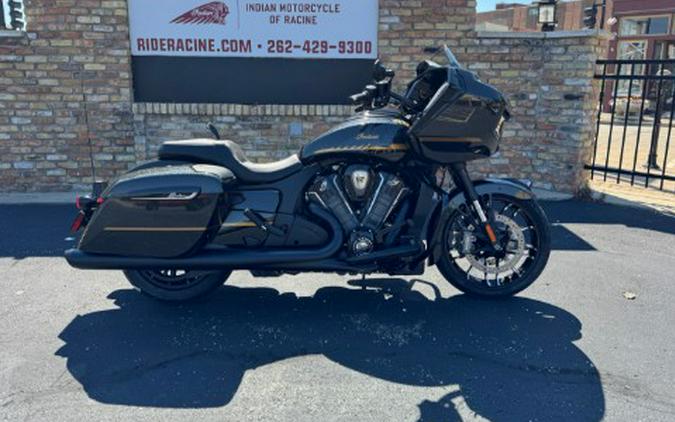 2026 Indian Motorcycle Challenger® Dark Horse® 112 with PowerBand Audio Package