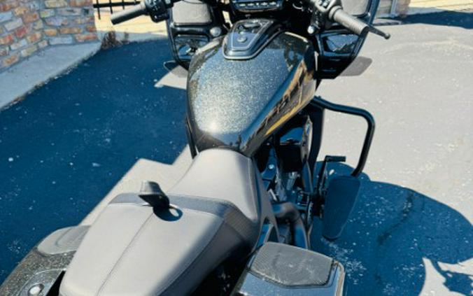 2026 Indian Motorcycle Challenger® Dark Horse® 112 with PowerBand Audio Package