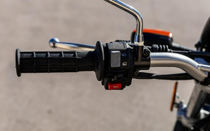 2027 YAMAHA TW200