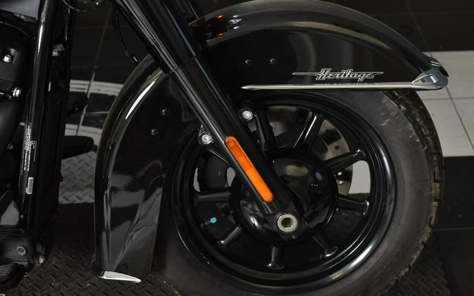 2022 Harley-Davidson Heritage Classic 114 Vivid Black (Black Finish w/Cast Wheels) FLHCS