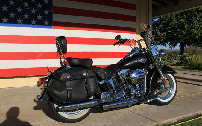 2017 Harley-Davidson® FLSTC - Heritage Softail® Classic