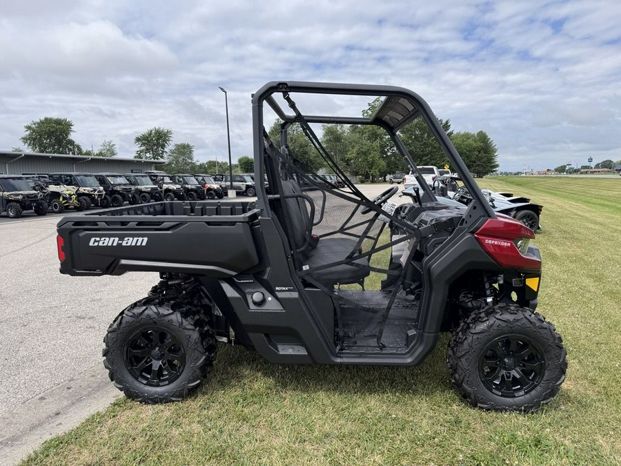 2024 Can-Am® Defender DPS HD9 Fiery Red