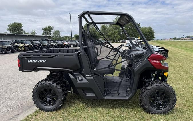 2024 Can-Am® Defender DPS HD9 Fiery Red