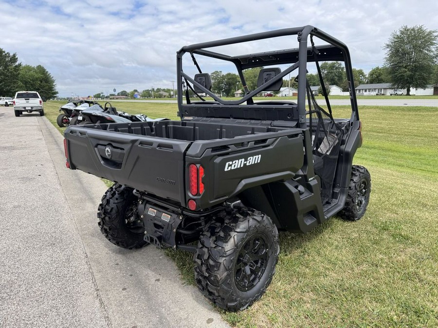 2024 Can-Am® Defender DPS HD9 Fiery Red