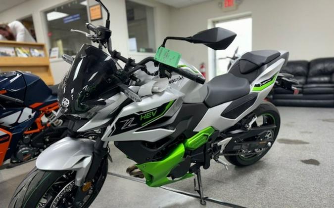 2024 Kawasaki Z7 Hybrid ABS