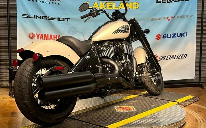 2023 Indian Chief Bobber Dark Horse Silver Quartz Smoke