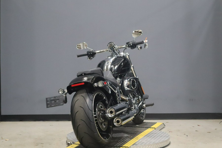 2025 Harley-Davidson Breakout