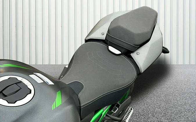 2026 Kawasaki Z900 SE ABS