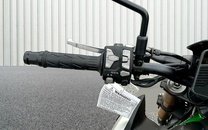 2026 Kawasaki Z900 SE ABS