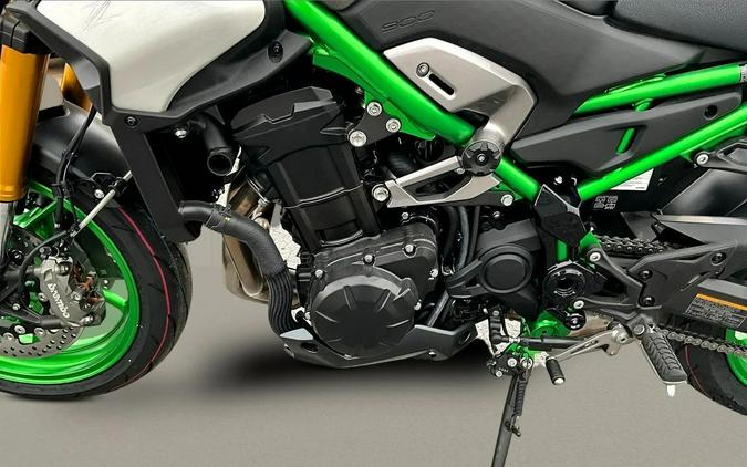 2026 Kawasaki Z900 SE ABS