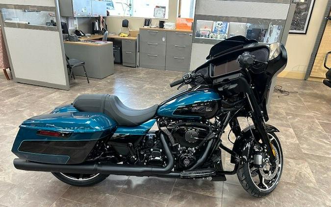 2026 Harley-Davidson® Street Glide® Teal Thunder / Vivid Black Black Trim