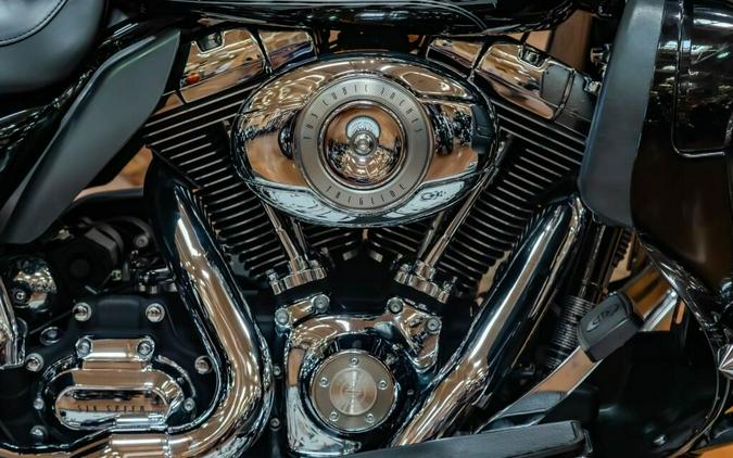 FLHTCUTG 2013 Tri Glide Ultra Classic