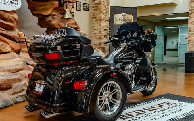2013 Harley-Davidson Tri Glide Ultra Classic FLHTCUTG