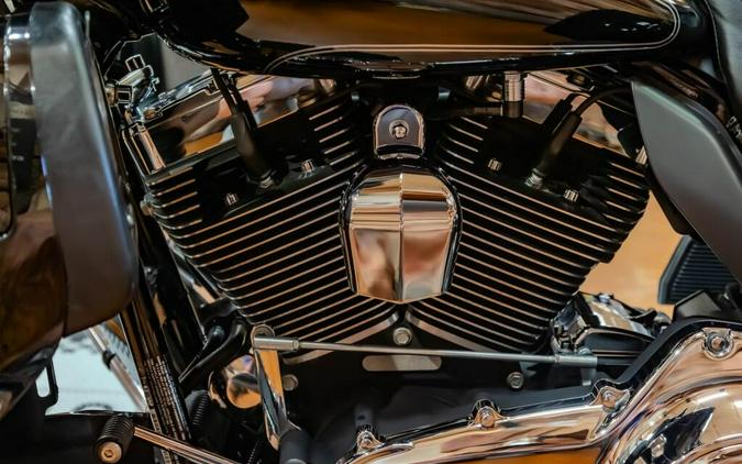 2013 Harley-Davidson Tri Glide Ultra Classic FLHTCUTG