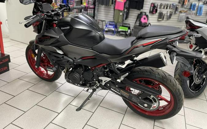 2024 Kawasaki Z500 SE ABS