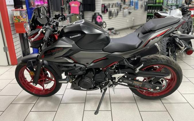 2024 Kawasaki Z500 SE ABS