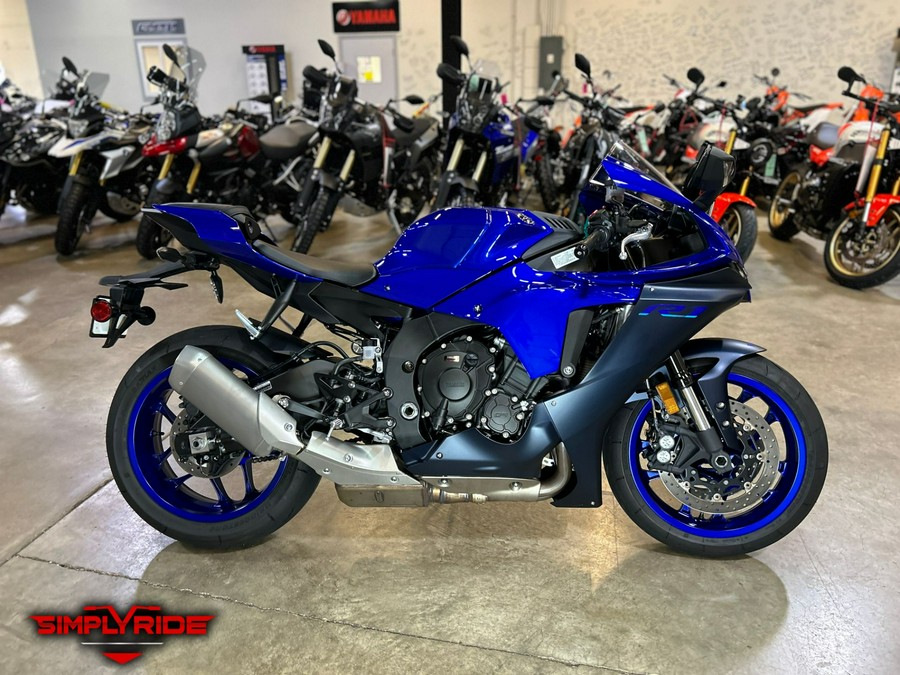 2023 Yamaha YZF-R1