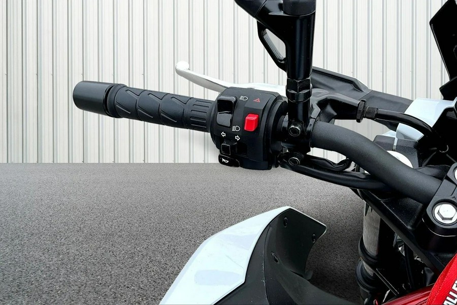 2026 Kawasaki Z500 SE ABS