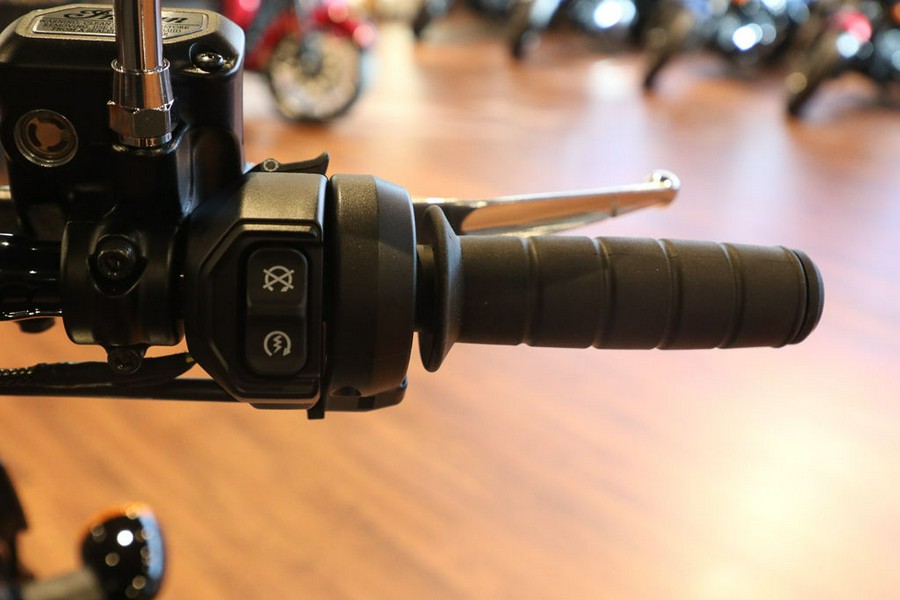 2025 Indian Motorcycle® Sport Scout® Sixty Limited Blue Dusk