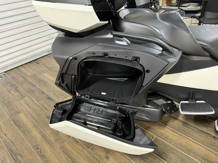 2026 Can-Am Spyder RT Limited Platine