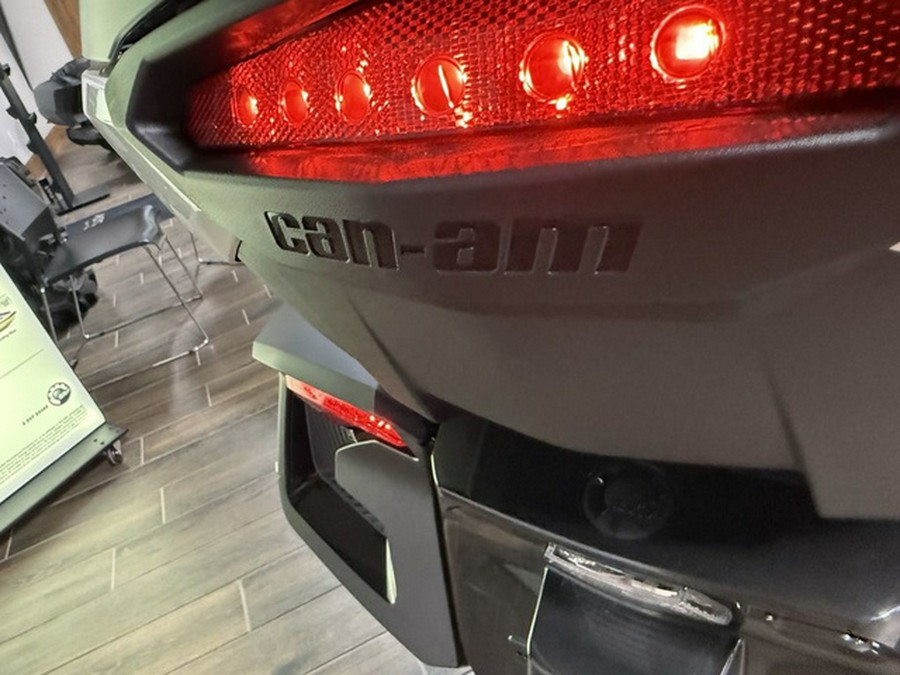 2026 Can-Am Spyder RT Limited Platine