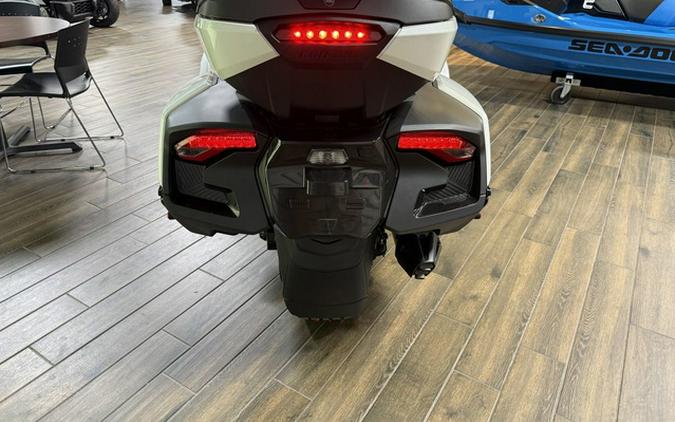 2026 Can-Am Spyder RT Limited Platine