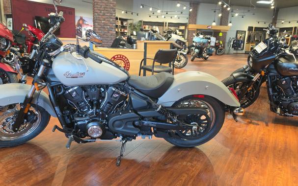 2025 Indian Motorcycle SCOUT LIMITED, SILVER QUARTZ SMK, TEC, 49ST Limited + Tech