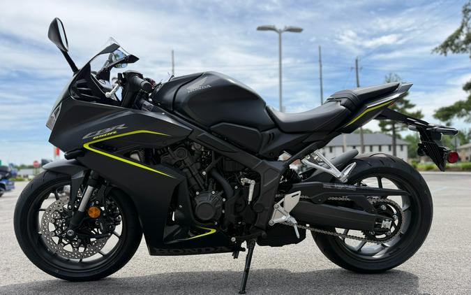 2026 Honda CBR650R E-Clutch