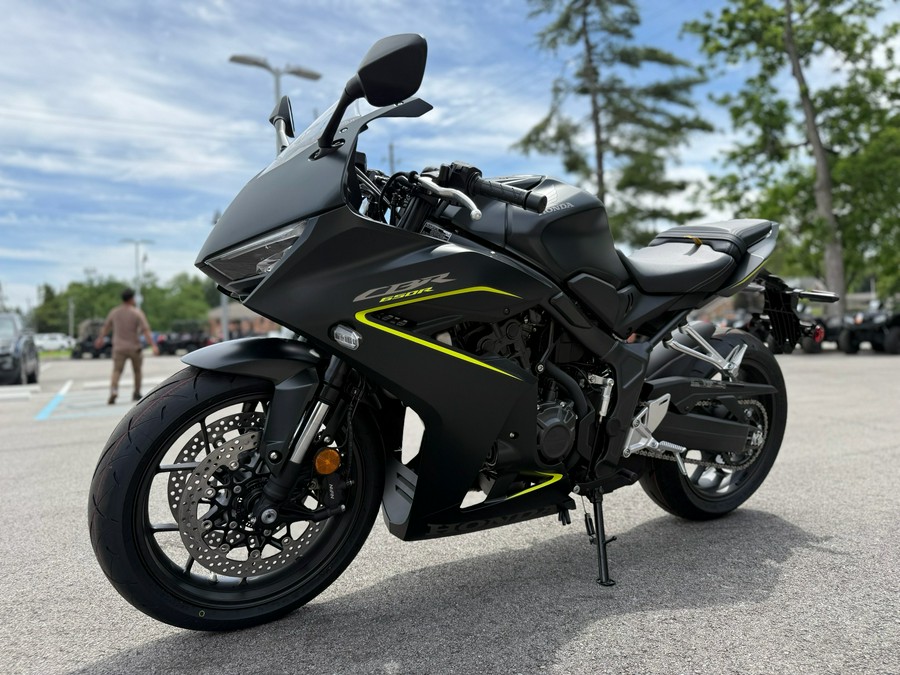 2026 Honda CBR650R E-Clutch
