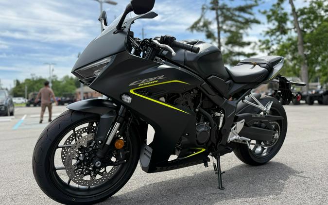 2026 Honda CBR650R E-Clutch
