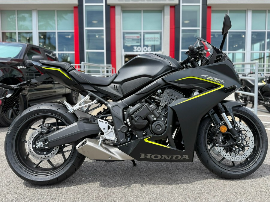 2026 Honda CBR650R E-Clutch