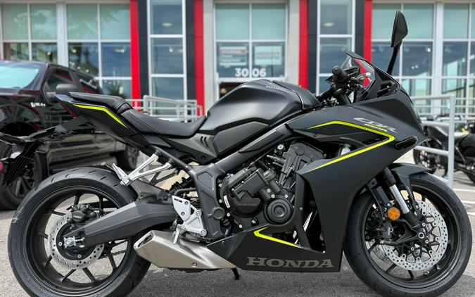2026 Honda CBR650R E-Clutch