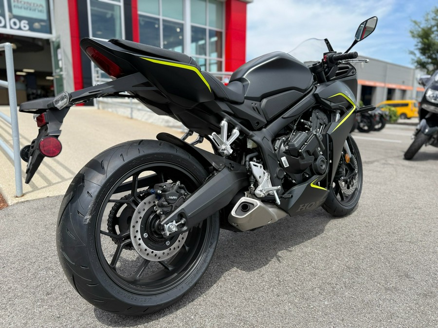 2026 Honda CBR650R E-Clutch