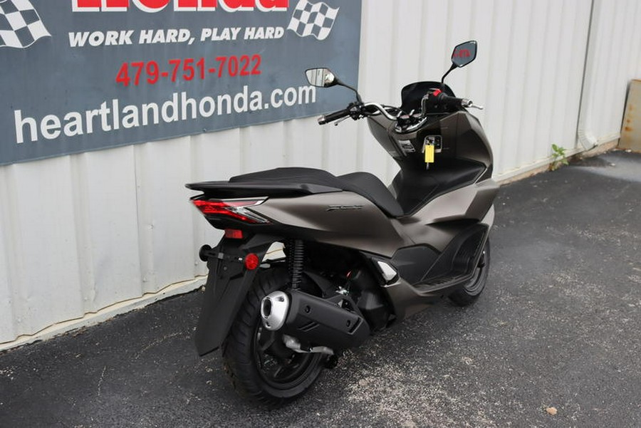 2024 Honda® PCX