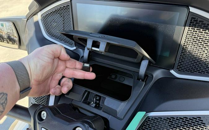 2026 Can-Am Spyder RT Limited Platine