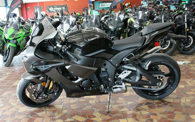 2026 Kawasaki Ninja ZX-10R Metallic Flat Spark Black/Ebony - TA001504